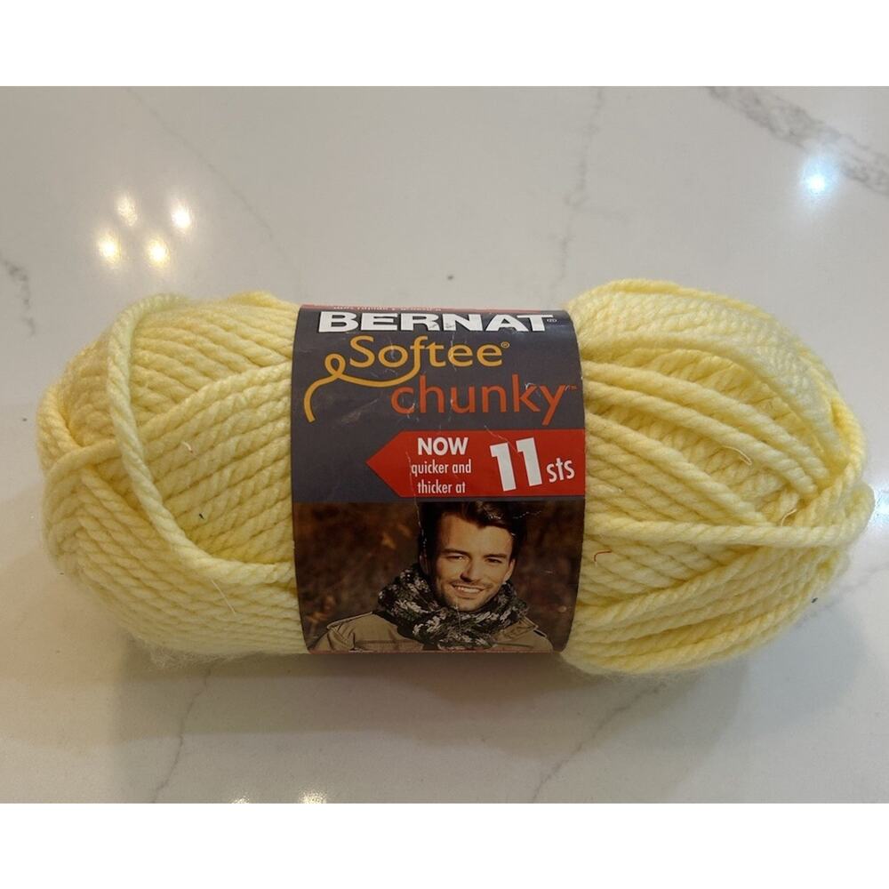 Bernat Softee Chunky Yarn Bulky 6 "Baby Yellow" 3.5oz 108yds Color 28614 NEW